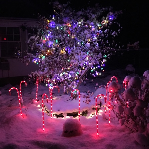 💥🎉 HAPPY HOLIDAYS FELLOW POSHERS! - Picture 4 of 16